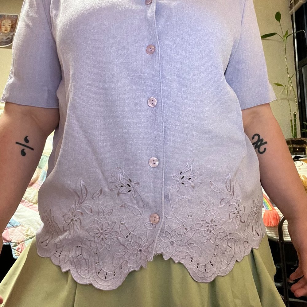 Alfred Dunner lavender embroidered button down with shoulder pads